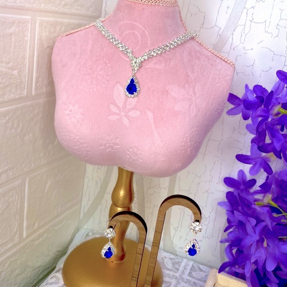 🌹 2 Pc Silver Toned Sapphire Blue & White Rhinestone Jewelry Set 🌹 w/ Gift Bag